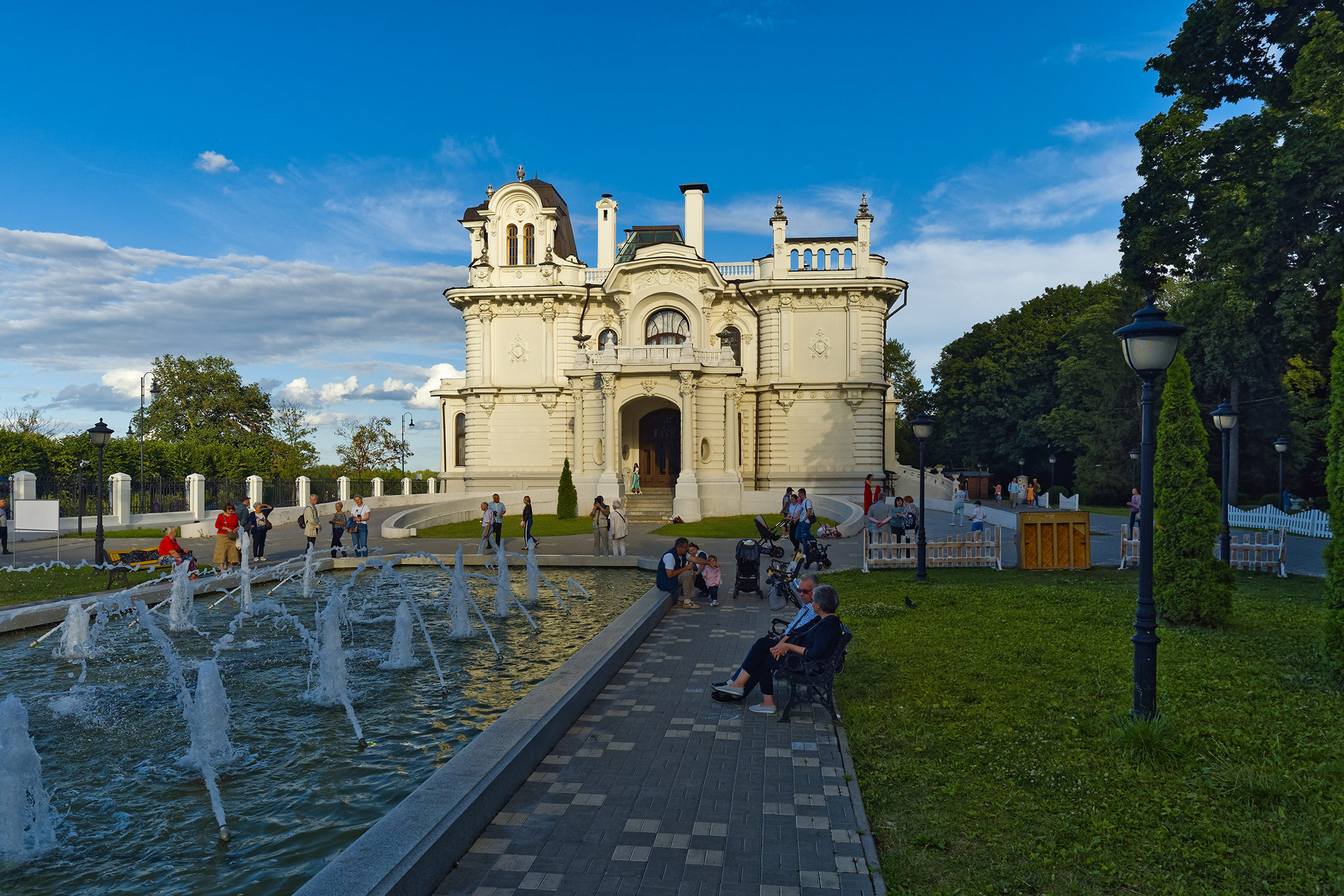 Дом фабриканта Асеева. Построен в 1905 году. (Aseyev mansion. Built in 1905)